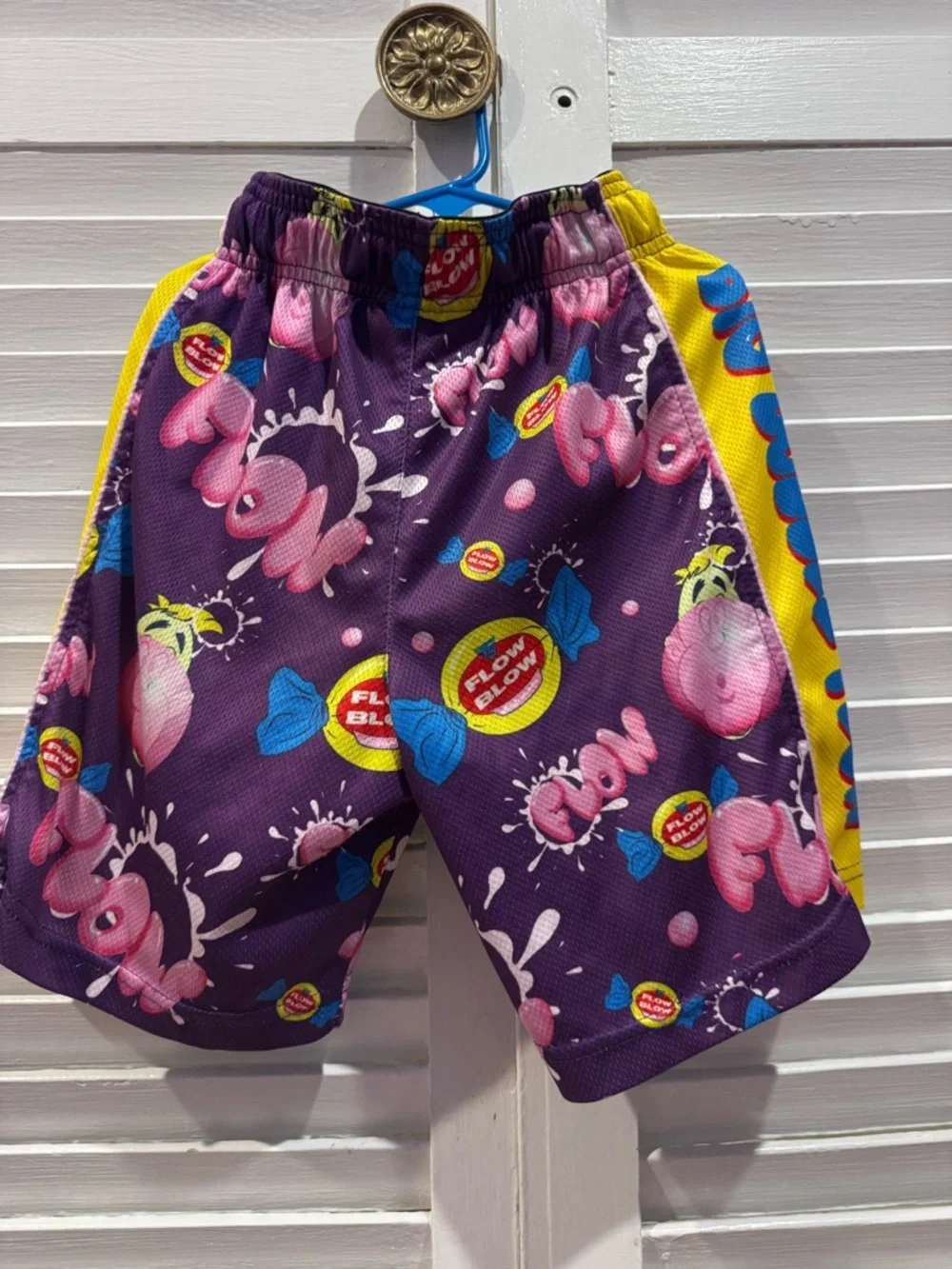 Flow Society Boys Graphic Shorts Colorful Candy Print YXS Streetwear - Picture 5 of 5